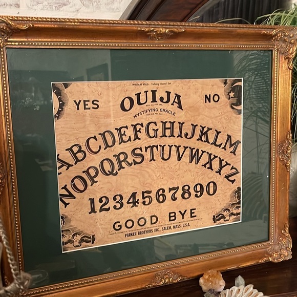 Framed Vintage Ouija Board. Parker Brothers Salem, Mass $149 - Picture 3 of 6
